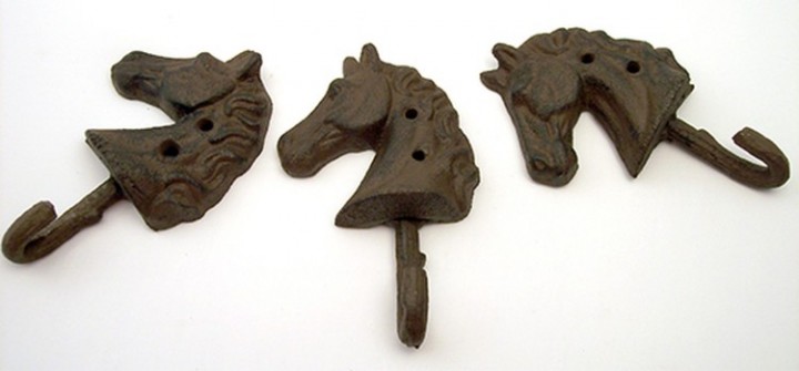 Set of Six Cast Iron Horse Head Single Hooks 5" tall by 3 3/4" wide 0170-01677 